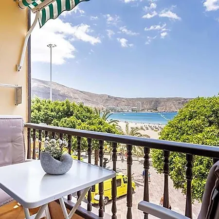 Seafront With View In The Center Of Cristianos لوس كريستيانوس